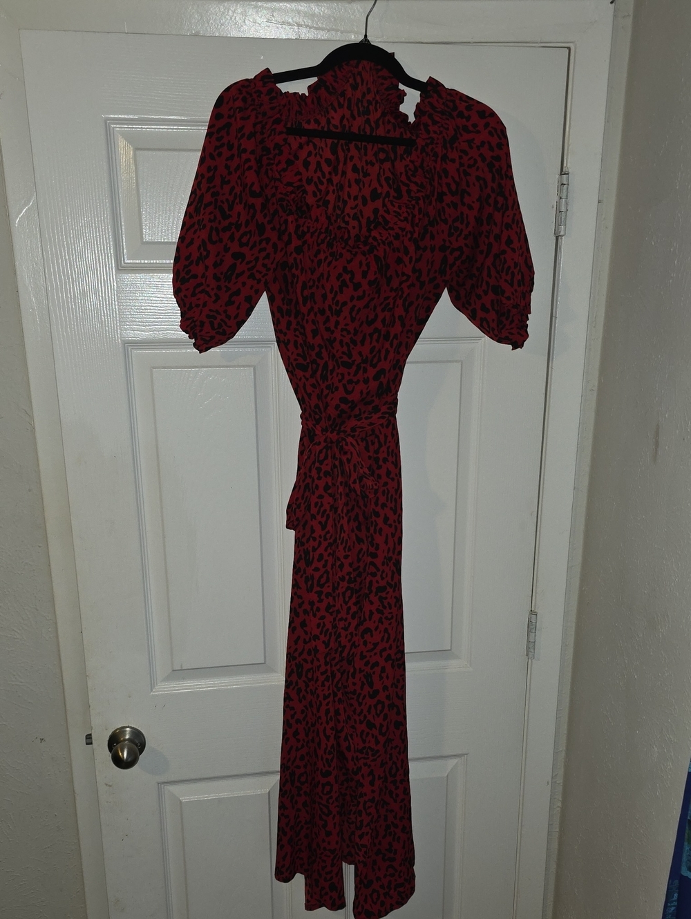 Red Leopard Print Puff-Sleeve Midi Dress